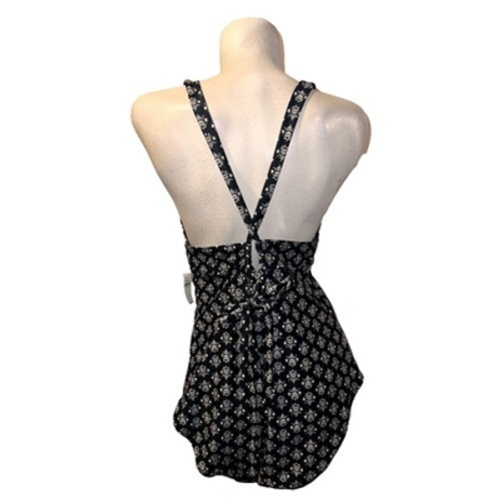 New Old Navy Women's Black White Floral Print One Piece V-neck Swimsuit Size XXL - Picture 4 of 9